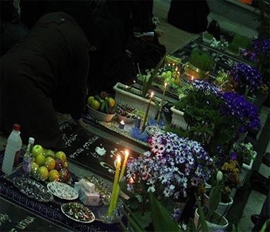 مردم ایرانشهر سال نو را با شهدا تحویل می کنند
