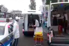 توقیف آمبولانس توسط پلیس و حبس یک ساعته بیمار در آن!+ فیلم
