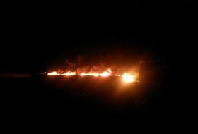 مجموعه انبارهای سازمان آب و خاک شهرستان زابل در آتش سوخت