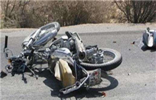 تصادفاتی که راکبان موتورسیکلت رقم می زنند/چراغ های سوخته و جاده هایی با تابلوهای ربوده شده