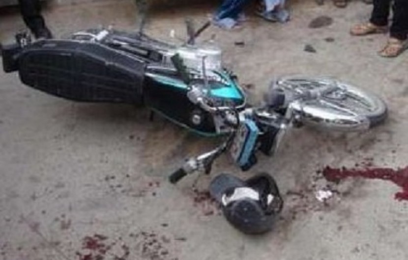 واژگونی موتورسیکلت در محور نیکشهر به ایرانشهر 1 کشته و 1 مجروح برجای گذاشت.