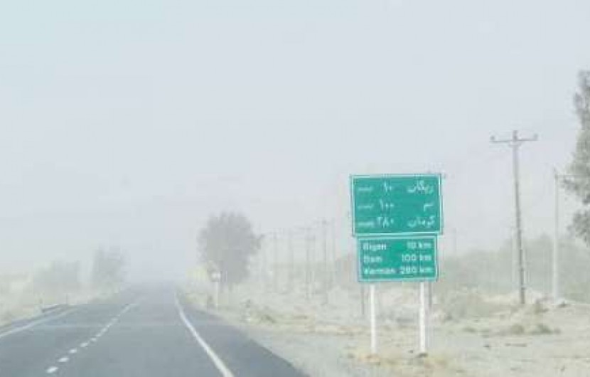 طوفان شن مسیر ریگان به ایرانشهر را بست