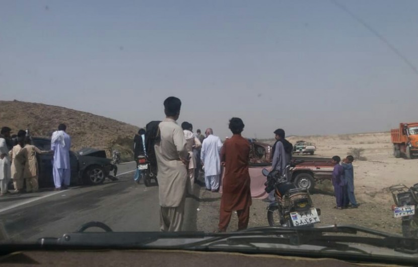 برخورد دو خودروی سواری در روستای ابتر ایرانشهر 4 کشته و مجروح برجای گذاشت